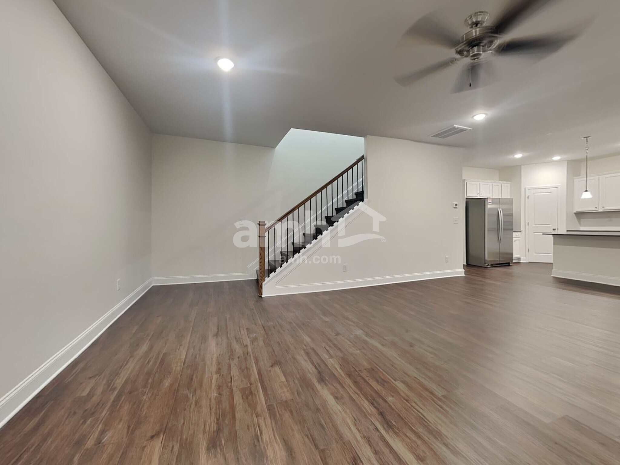 Building Photo - 5500A Farm Pond Ln