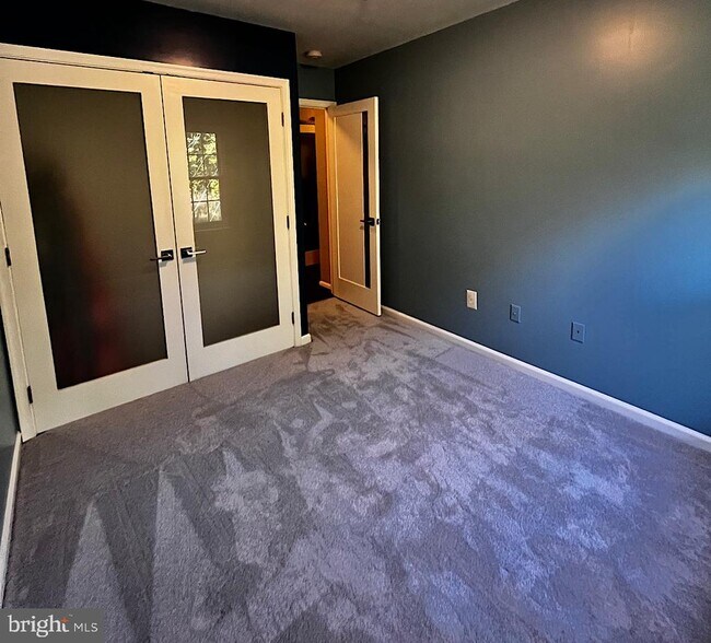 Building Photo - 38 White Pine Cir