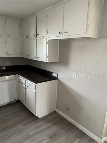 Building Photo - 6233 Sunnybrook Dr