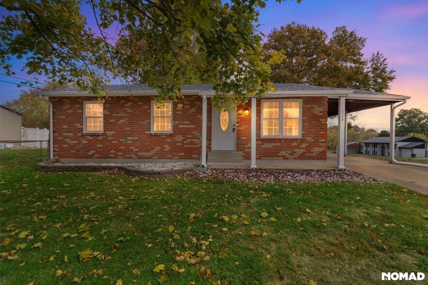 Building Photo - 2354 Jackson Dr