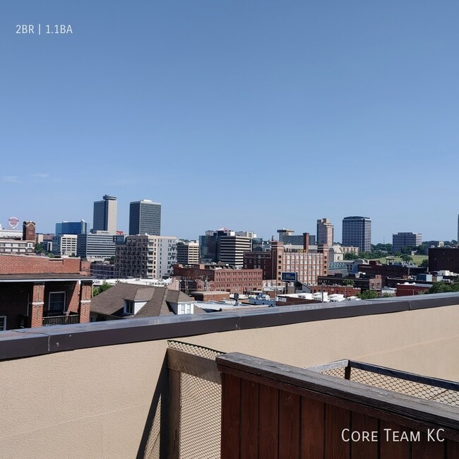 Building Photo - Stunning 2,000 sqft Loft For Rent in the C...