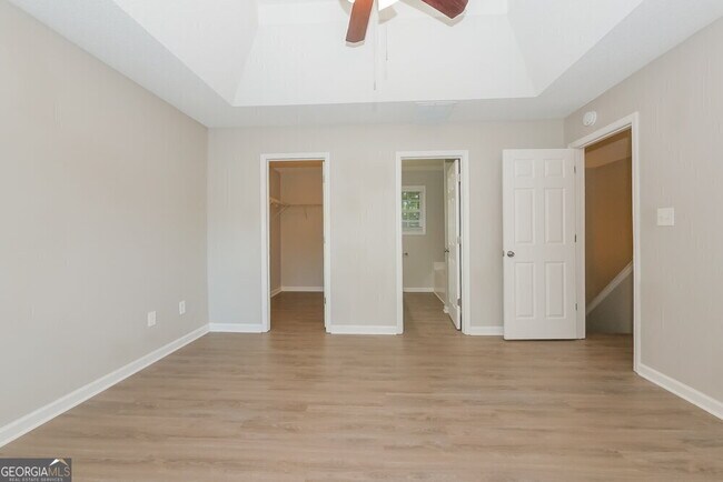 Building Photo - 4919 Wolfcreek View