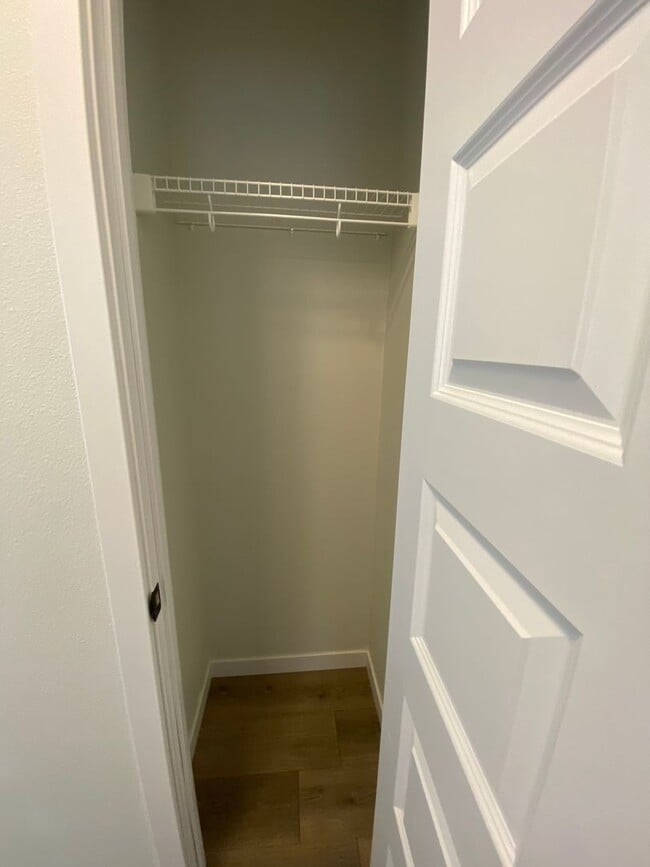 Building Photo - 3 bed, 2.5 bath South Fargo Home For Rent!