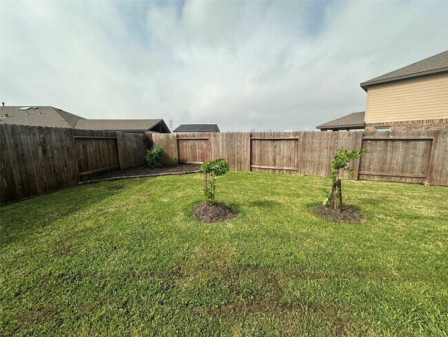 Building Photo - 4002 Spurwing Ln