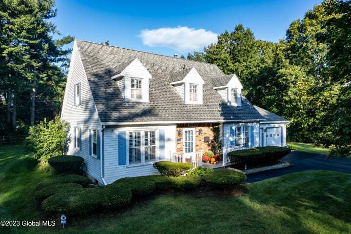 Building Photo - 1 Patricia Ln