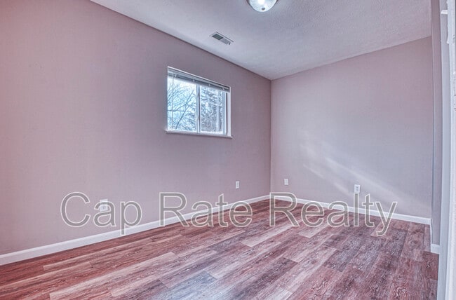 Building Photo - 2735 Joyce Ave