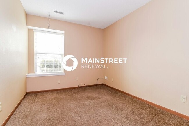 Building Photo - 3 Bedroom Pet-Friendly Home in Avon, IN with Main Street Renewal