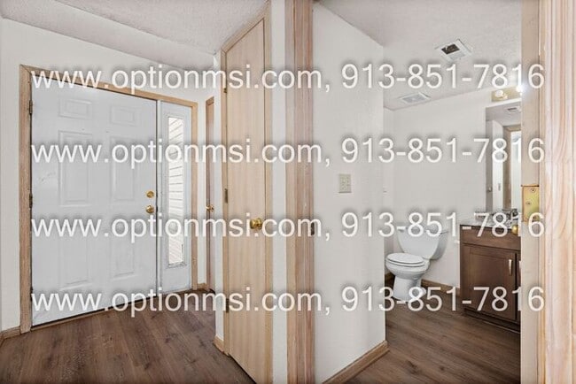 Building Photo - 3-bedroom townhouse now available in Belton!