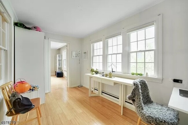 Building Photo - 53 Meadowbrook Rd