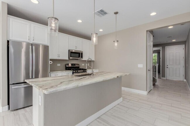 Building Photo - 6711 E Via Arroyo Largo
