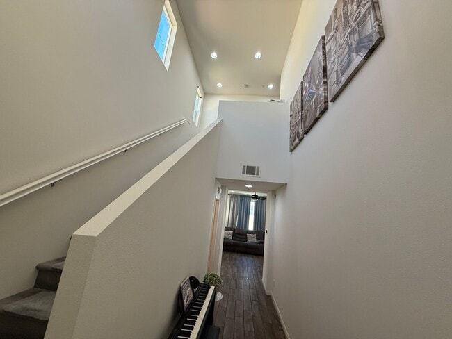 Building Photo - Charming 3-Bedroom Home in Gated Canyon Co...