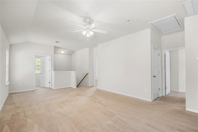 Building Photo - 5501 Bradford Pear Ln