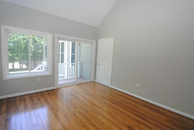 Building Photo - 46 Cherrywood Dr