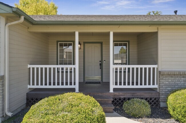 Building Photo - 7483 E Nottingham Ln