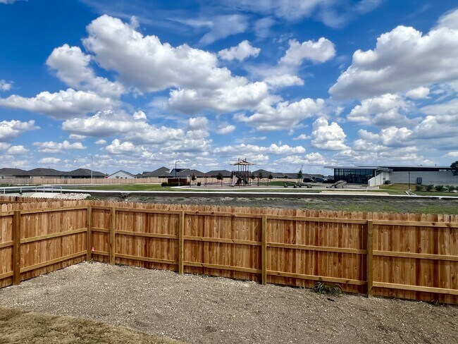 Building Photo - 9183 Trails End