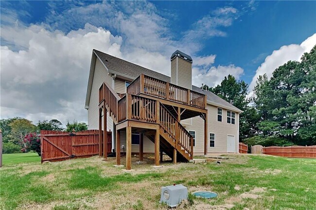 Building Photo - 990 Golden Meadows Ln