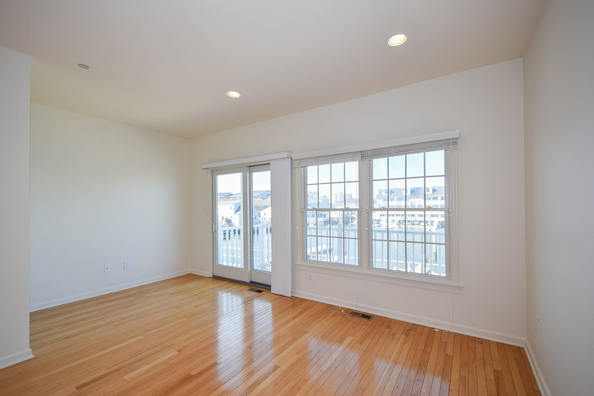 Building Photo - 67 Chelsea Ct