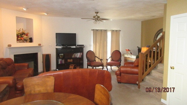 Building Photo - 213 Belmont Cir