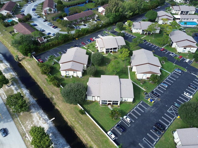 Building Photo - 3626 La Mar Ct