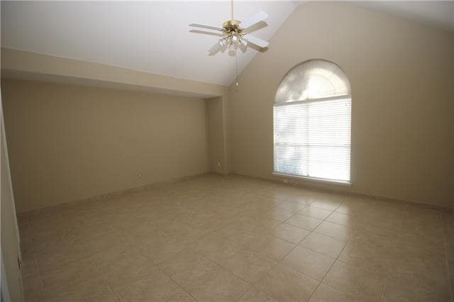 Building Photo - 3845 Gillespie Dr
