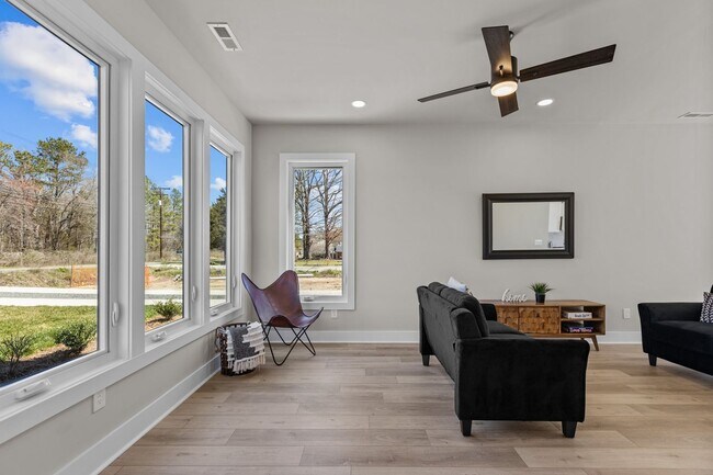 Building Photo - New Construction near Downtown Durham, Pet...
