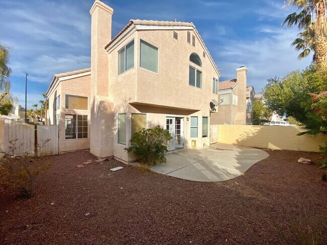 Building Photo - 8009 Dover Shores Ave