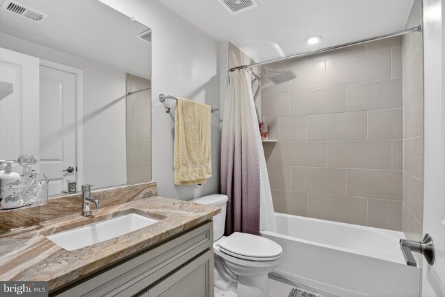 Building Photo - 41922 Spring Air Dr