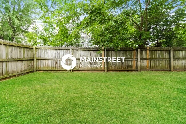 Building Photo - 3 Bedroom Pet-Friendly Home in LOUISVILLE,...