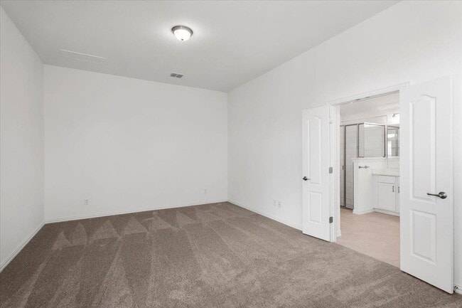 Building Photo - 1425 Cole Ests Dr