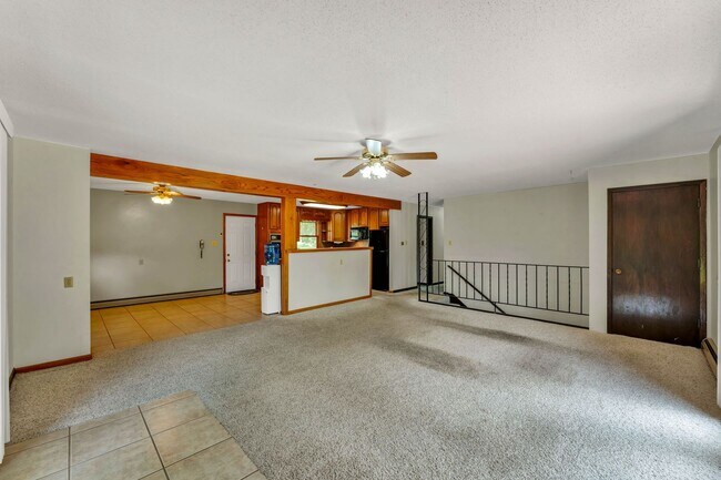 Building Photo - 40 Deep Creek Rd