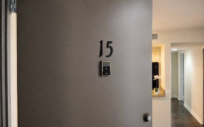 Building Photo - Beautiful 1/1 All Remodeled Condo for rent Close to Downtown Orlando.