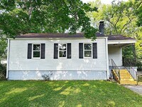 Building Photo - Beautifully Renovated 3 Bedroom 1 Bath Home
