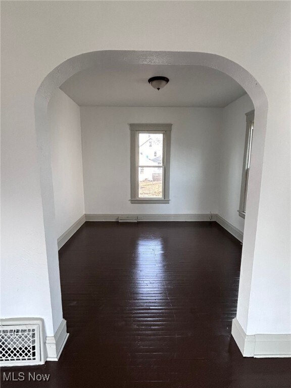 Building Photo - 213 George St