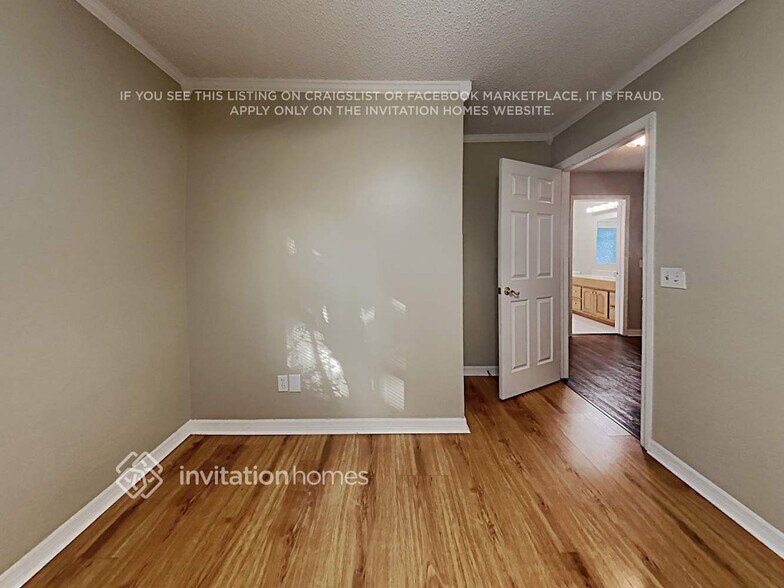 Building Photo - 1223 Lornewood Dr