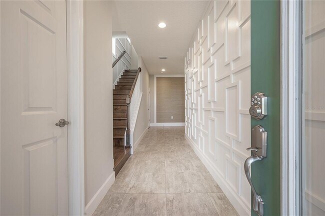 Building Photo - 7212 Paradiso Dr