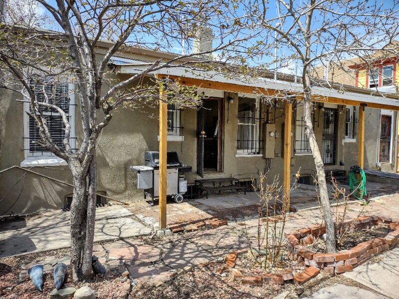 Back Covered Patio/Porch - 902 Inca St