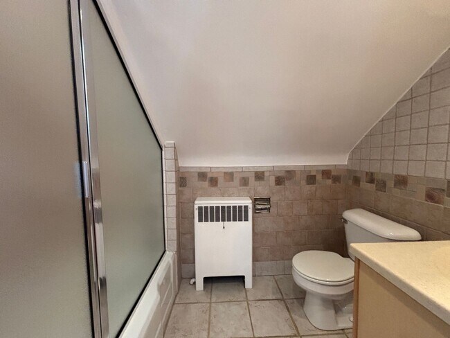 Building Photo - 3479 Overbrook Dr