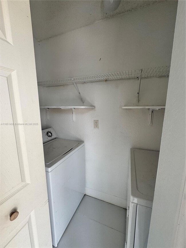 Building Photo - 14059 SW 120th Ct