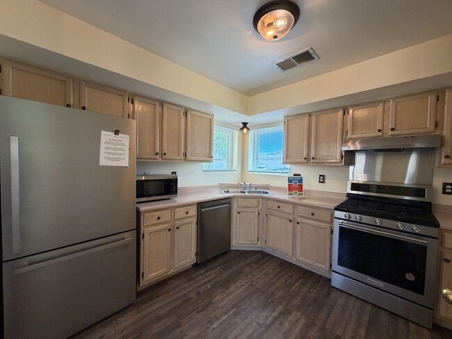 Building Photo - 2 Bedroom Single Story Home Available Near Unser Blvd NE & Northern Blvd NE in North Hills Rio Ra...