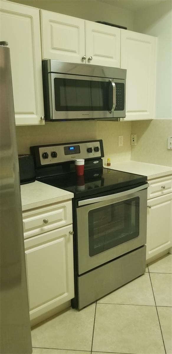 Building Photo - 4961 Windward Way