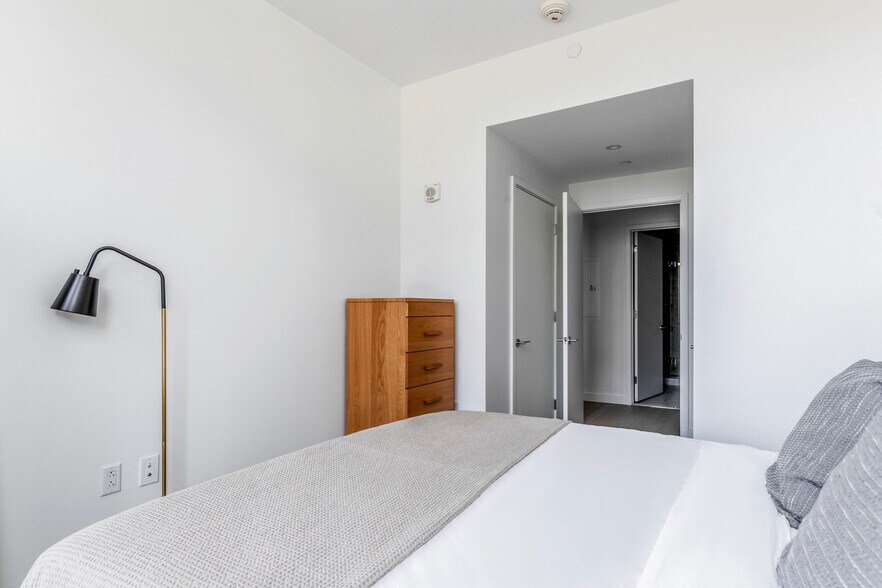 Building Photo - 370 Harrison Ave