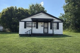 Building Photo - 1539 Barton St