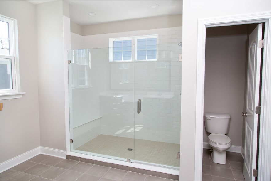 Building Photo - 14277 James Dean Dr