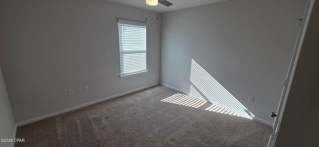 Building Photo - 3991 Silver Spur Rd