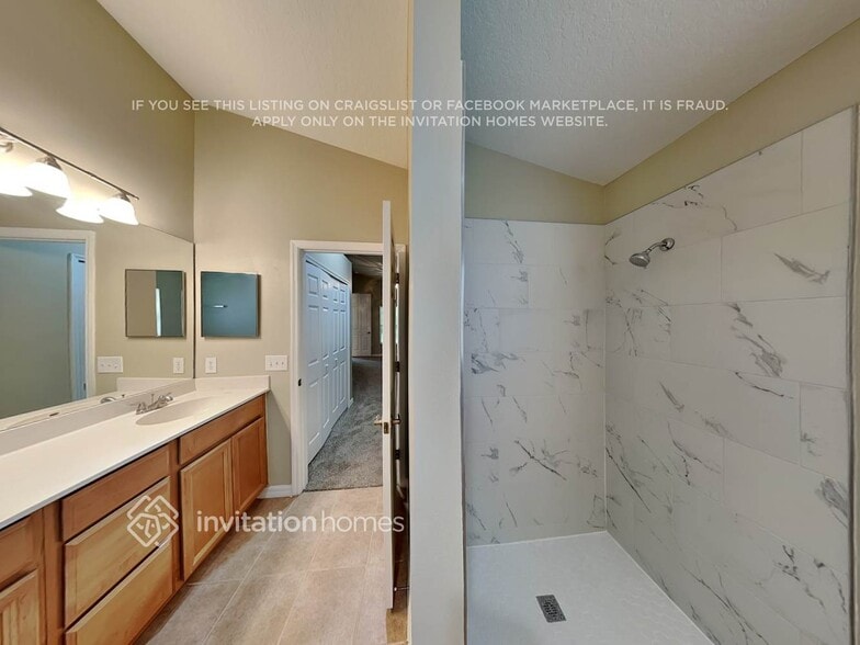 Building Photo - 586 Coral Trace Blvd