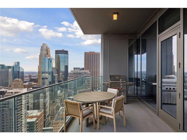 Building Photo - 255 Hennepin Ave