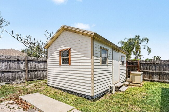 Building Photo - 512 Dijon Dr