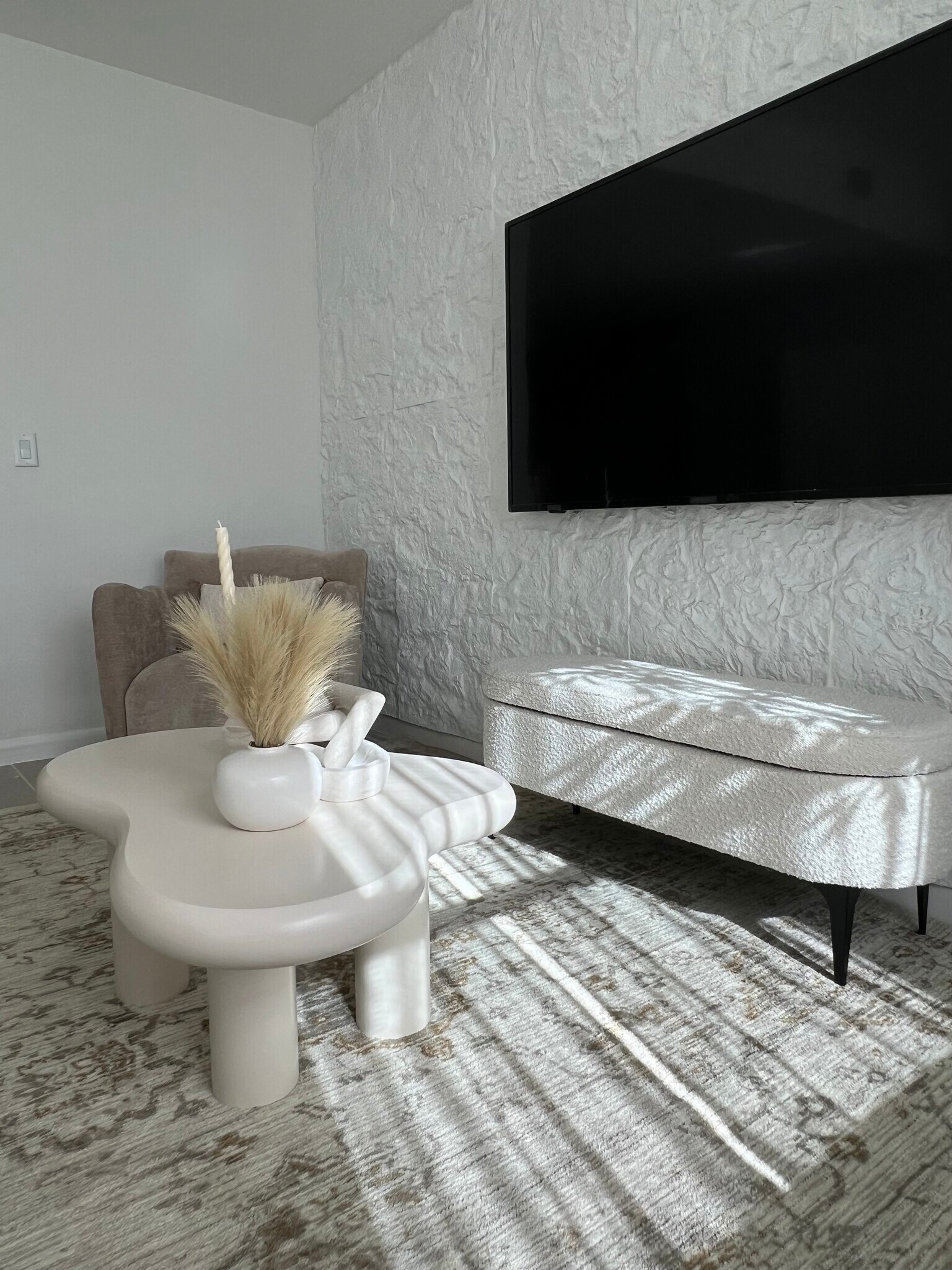 Building Photo - 2526 Pierce St