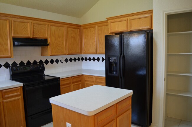 Building Photo - Adorable cottage home in Killeen !
