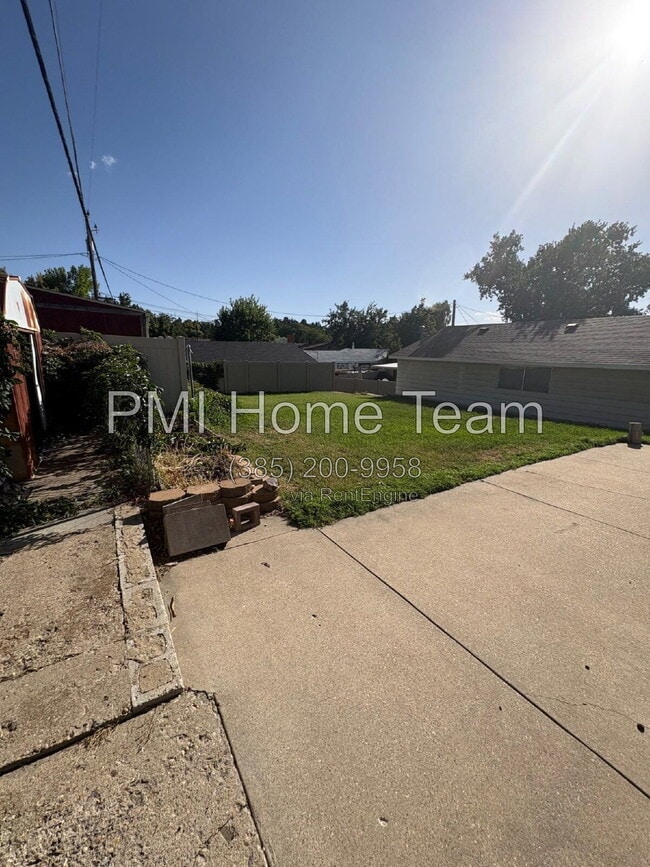 Building Photo - 567 E 4400 S